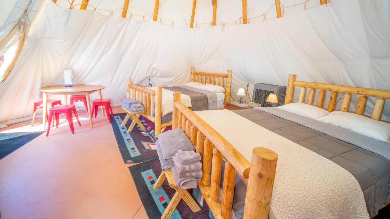 מלון מואב Ok Rv Park Family Tipi Ok1 מראה חיצוני תמונה